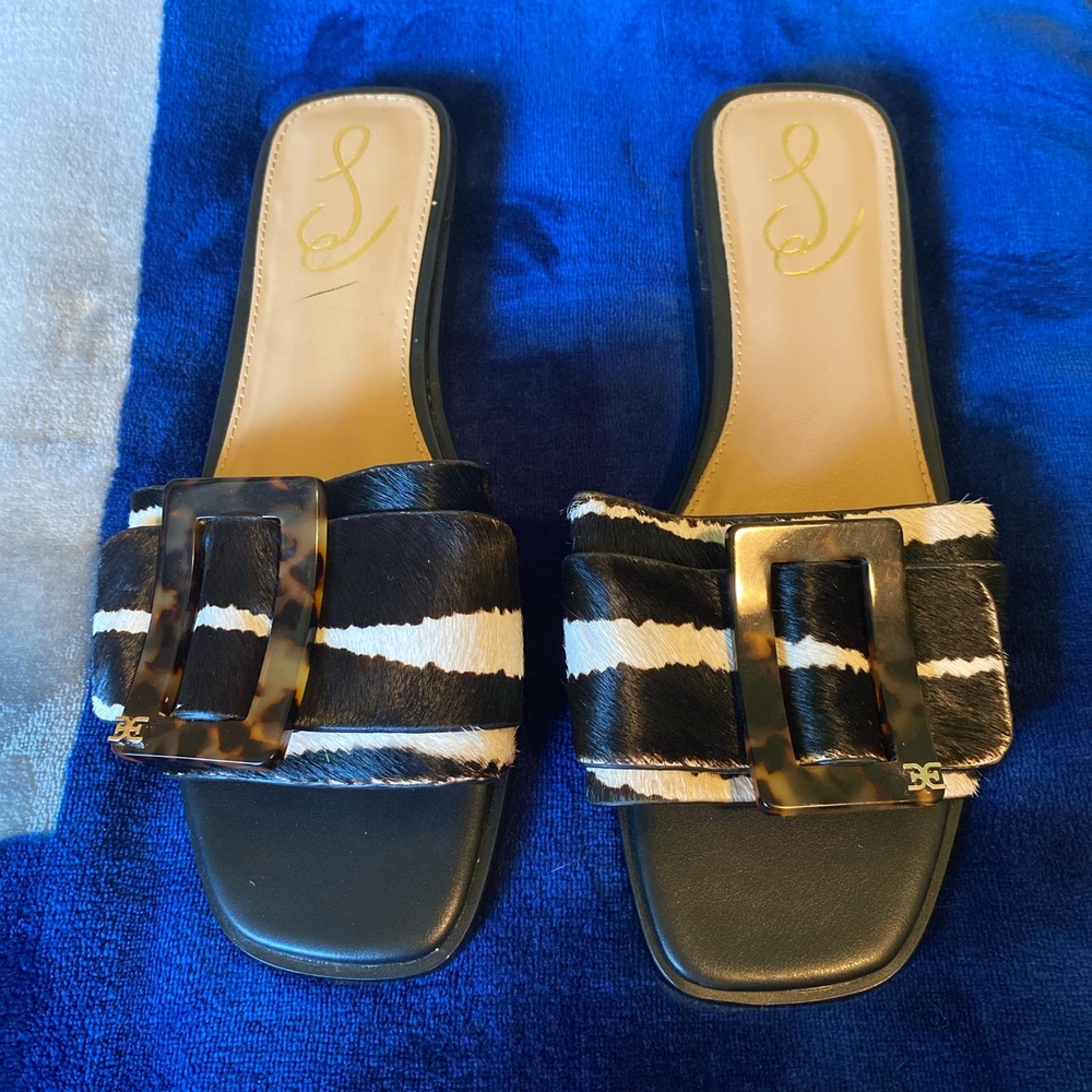 Elegant Black and White Women's Sandals